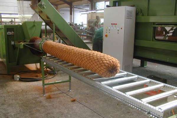 03 Coir fibre log machine type VFA